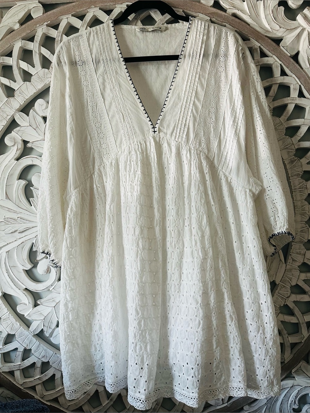 Zara White V-Neck short dress with Navy blue Detail - Picture 4 of 8